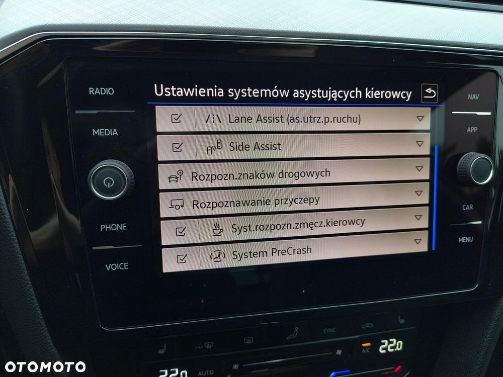 Volkswagen Passat - 33