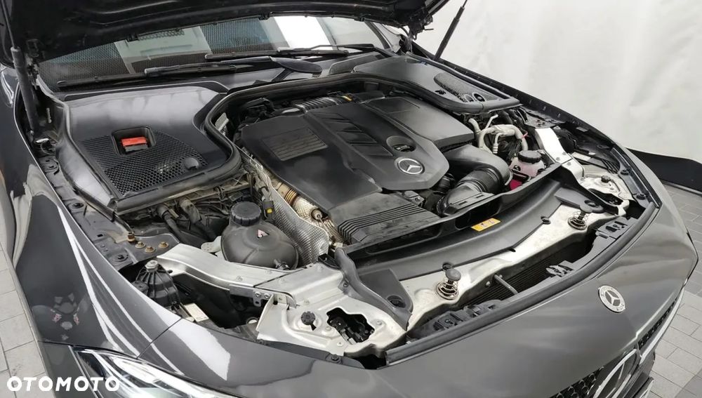 Mercedes-Benz CLS 300 d 4-Matic AMG - 6
