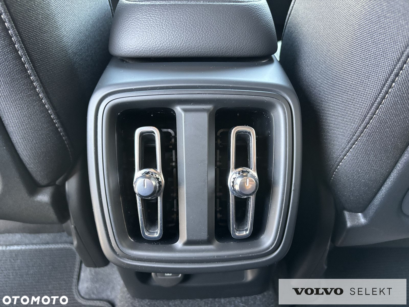 Volvo XC 40 - 22