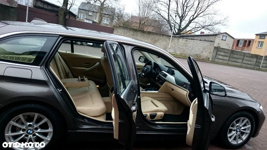 BMW Seria 3 320d DPF Touring Efficient Dynamics Edition - 13