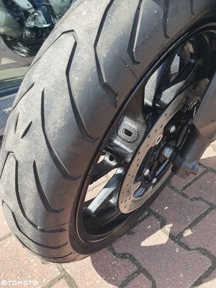 Yamaha MT - 22