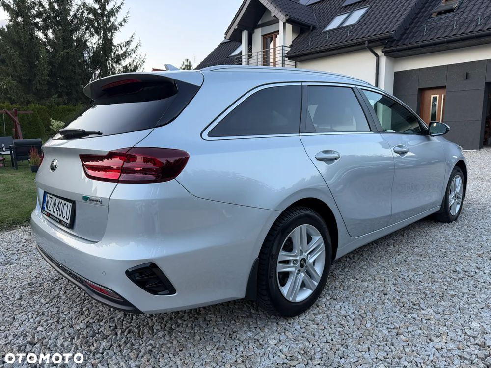 Kia Ceed 1.6 CRDi mHEV L DCT - 3