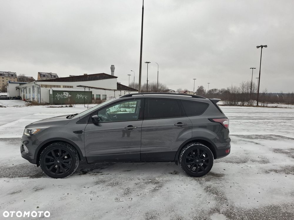 Ford Kuga - 9
