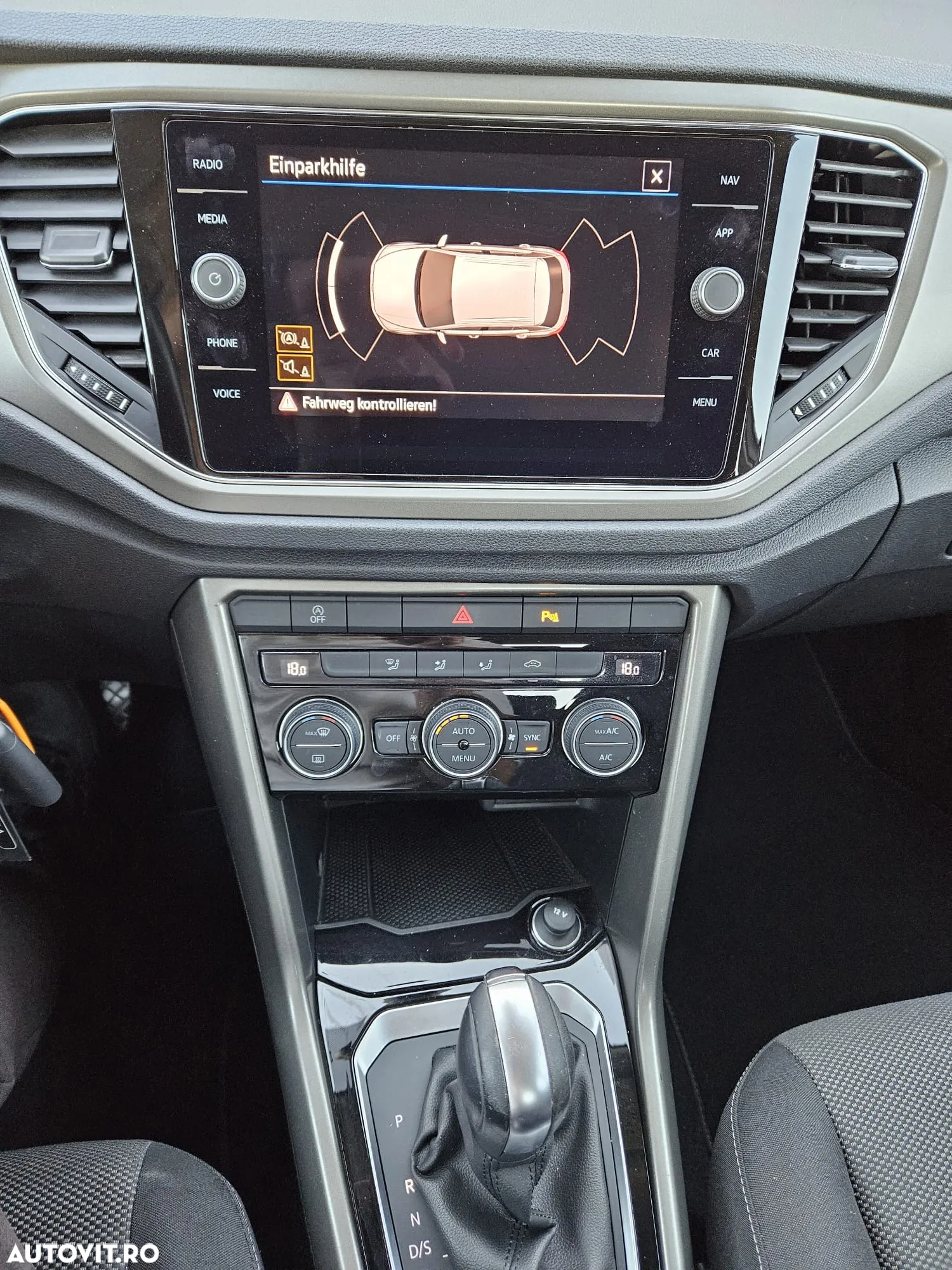Volkswagen T-ROC 2.0 TDI DSG Style - 13