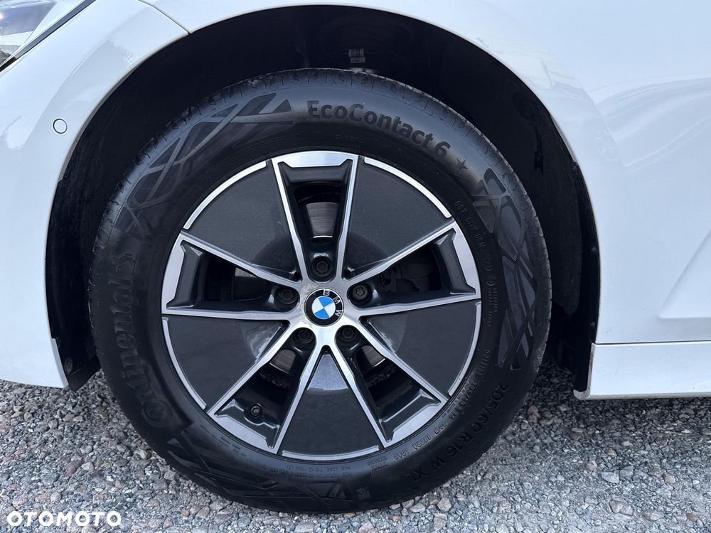 BMW Seria 3 318i Advantage - 21