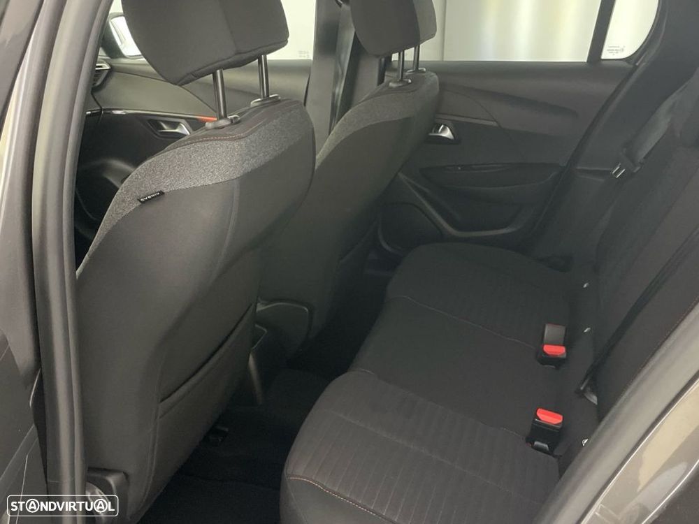 Peugeot 208 1.2 PureTech Allure - 12