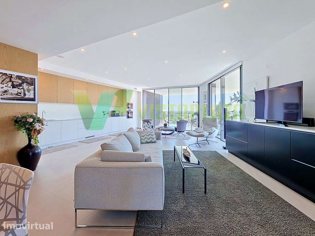 Penthouse T3 de Luxo junto à Marina de Lagos com Vista Mar / Rio e ... - Grande imagem: 4/58