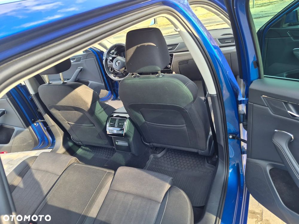 Skoda Superb 2.0 TDI SCR Style DSG - 11