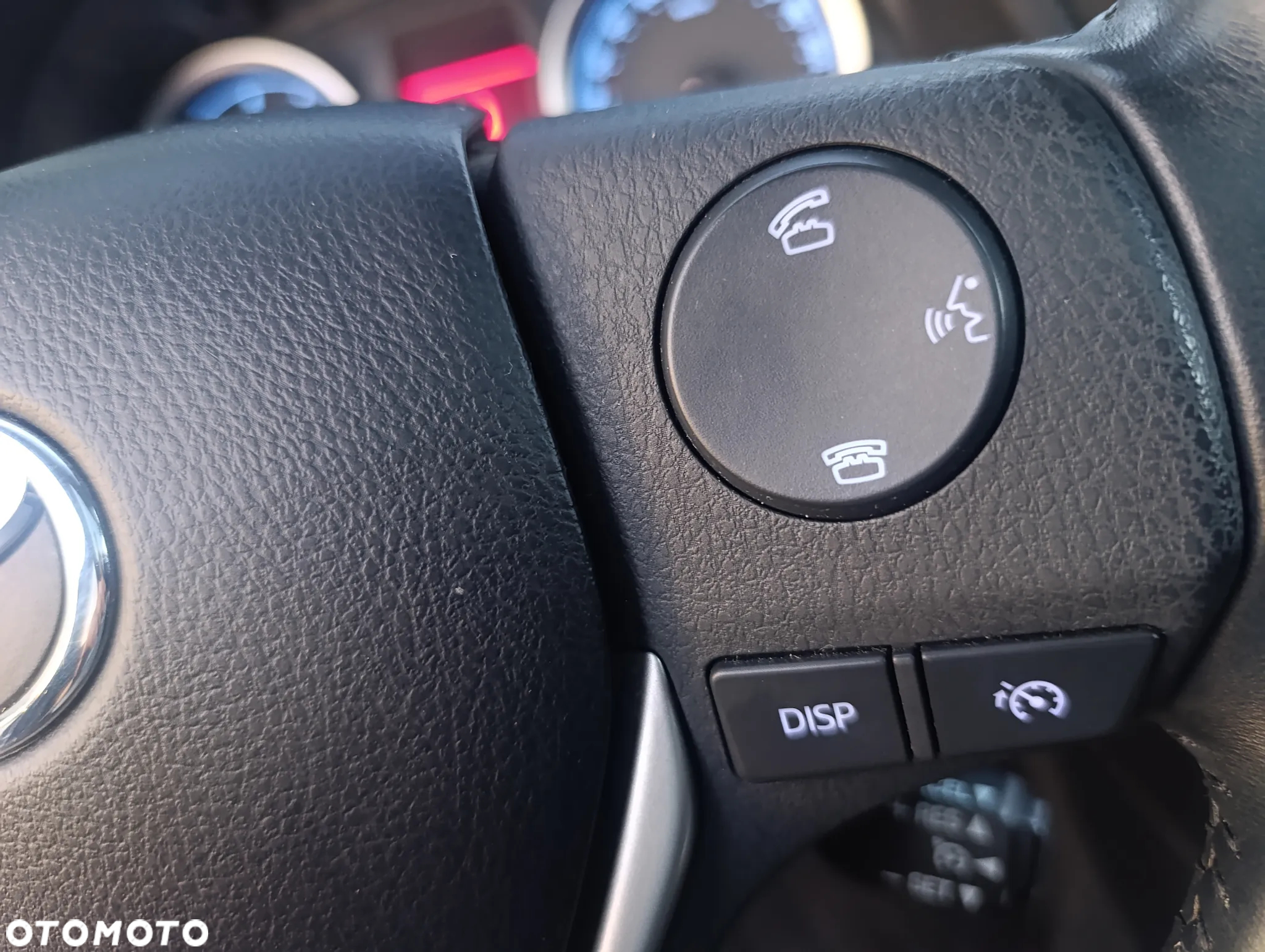 Toyota Auris 1.6 Valvematic Multidrive S Executive - 27