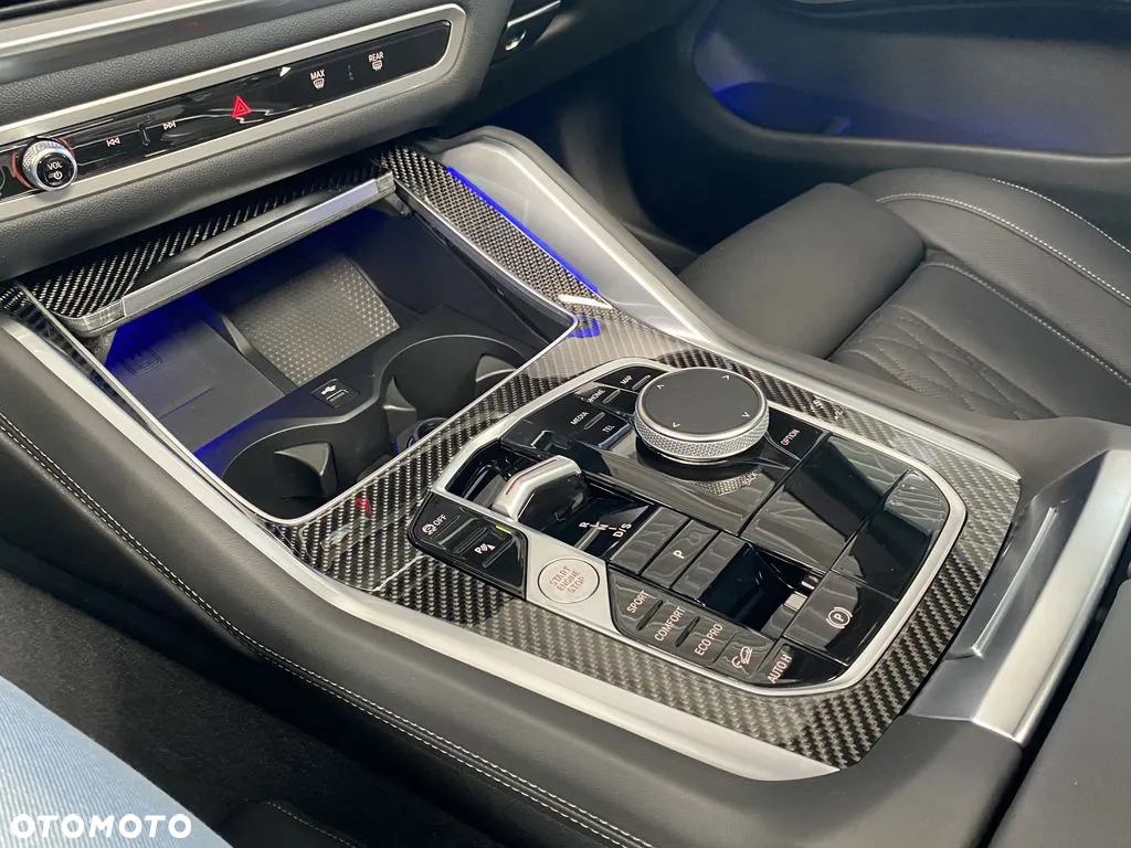 BMW X6 xDrive30d - 13