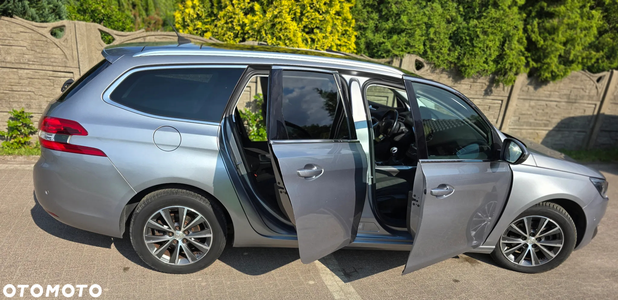 Peugeot 308 1.2 PureTech Allure S&S - 4