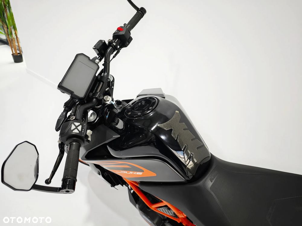 KTM Duke - 11