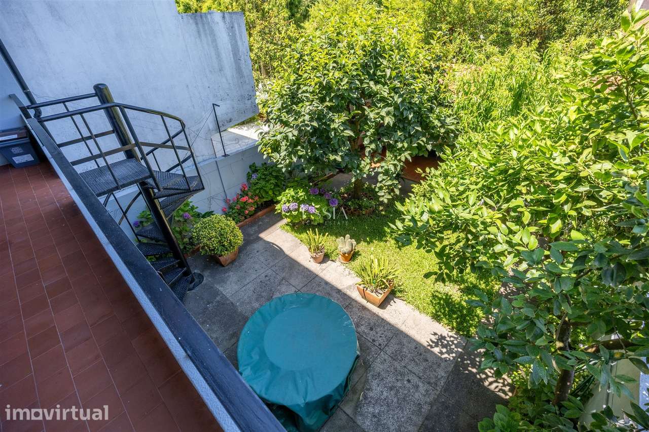 Moradia T4 com Jardim e Garagem na Foz do Douro - Grande imagem: 3/44