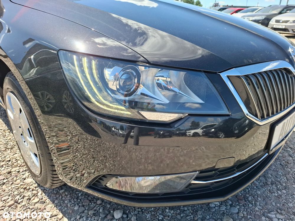 Skoda Superb 2.0 TDI Green tec DSG Ambition - 31