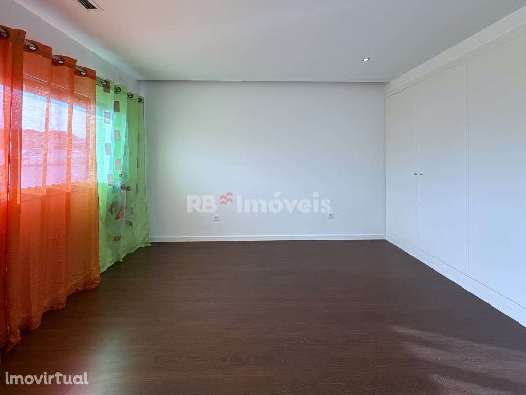 Moradia T4 na urbanização do Bonito - Grande imagem: 5/58