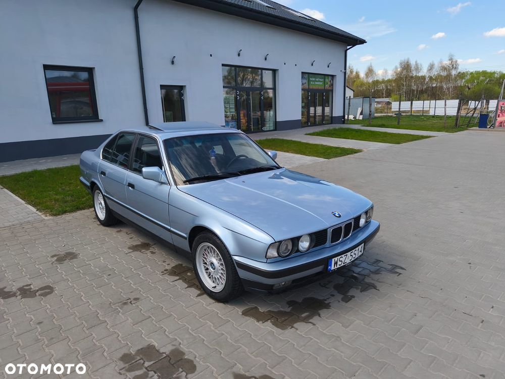 BMW Seria 5 520i - 13