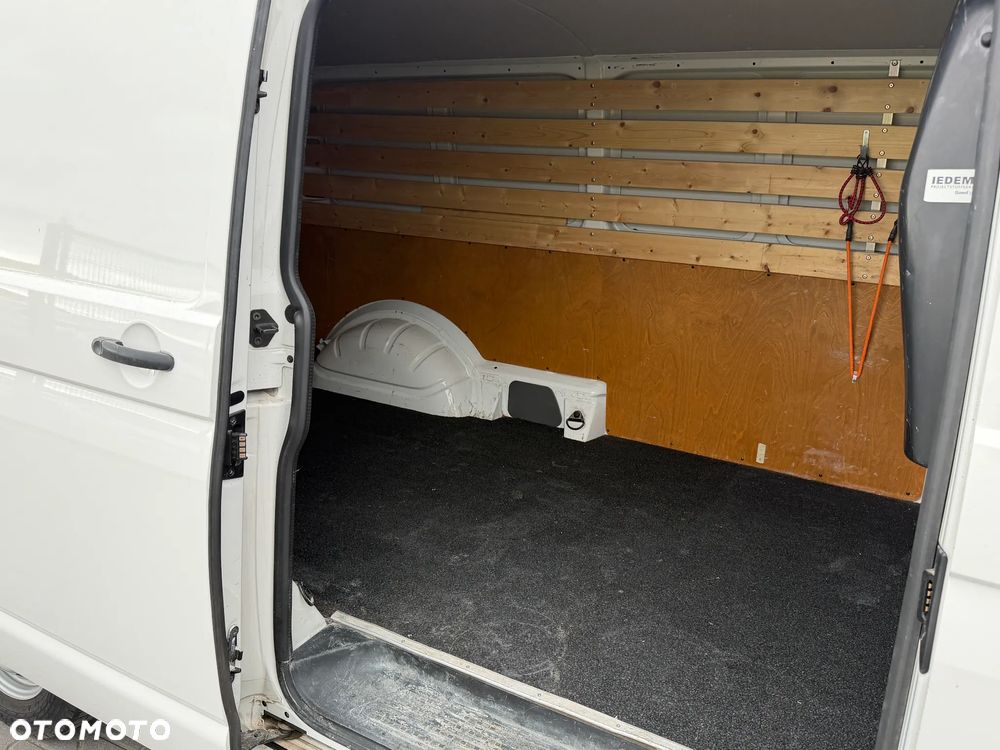 Volkswagen Transporter - 15