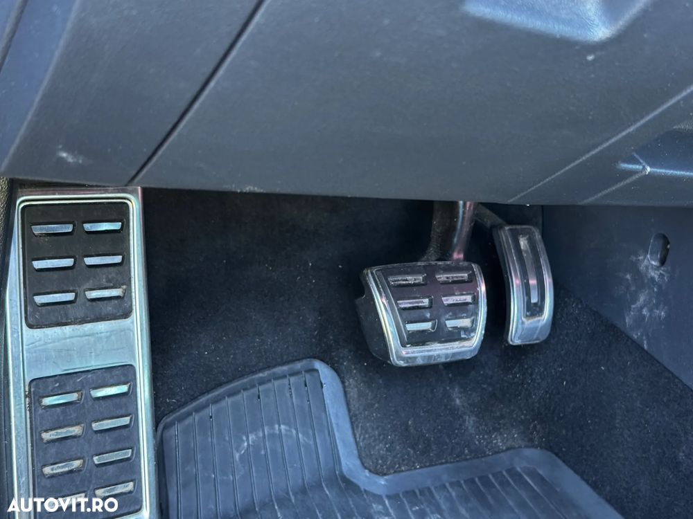 Skoda Octavia 2.0 TDI STYLE DSG - 22