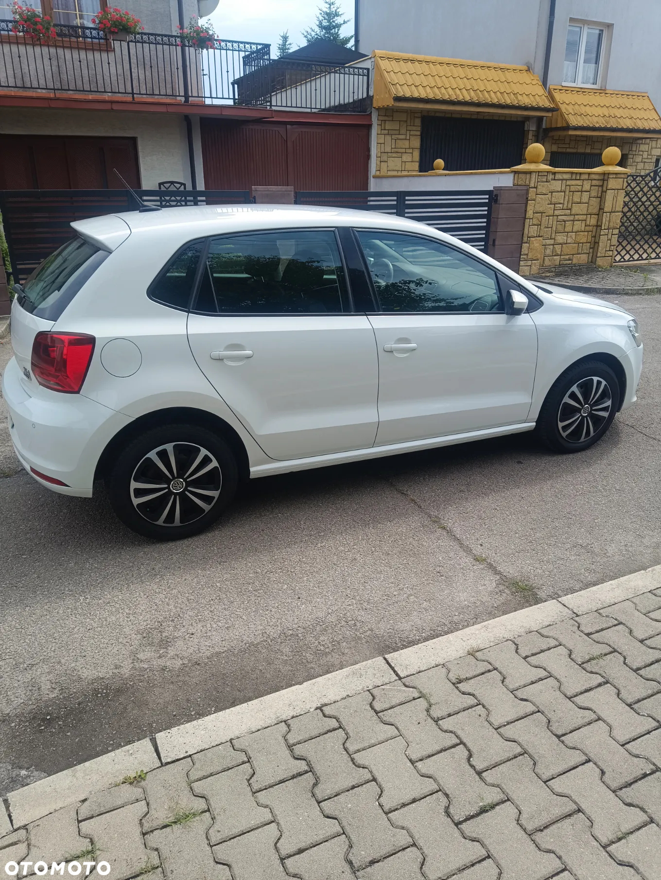 Volkswagen Polo 1.4 TDI (Blue Motion Technology) Comfortline - 5