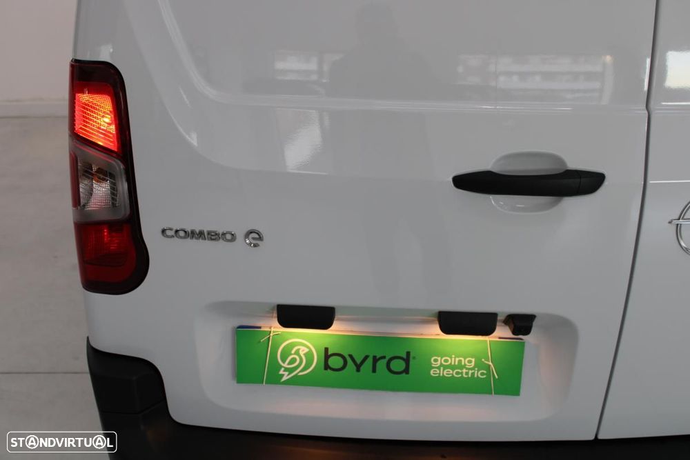 Opel Combo 54kWh Tam M 136cv - 9