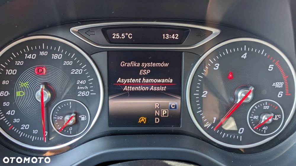 Mercedes-Benz Klasa A 180 CDI 7G-DCT AMG Line - 23