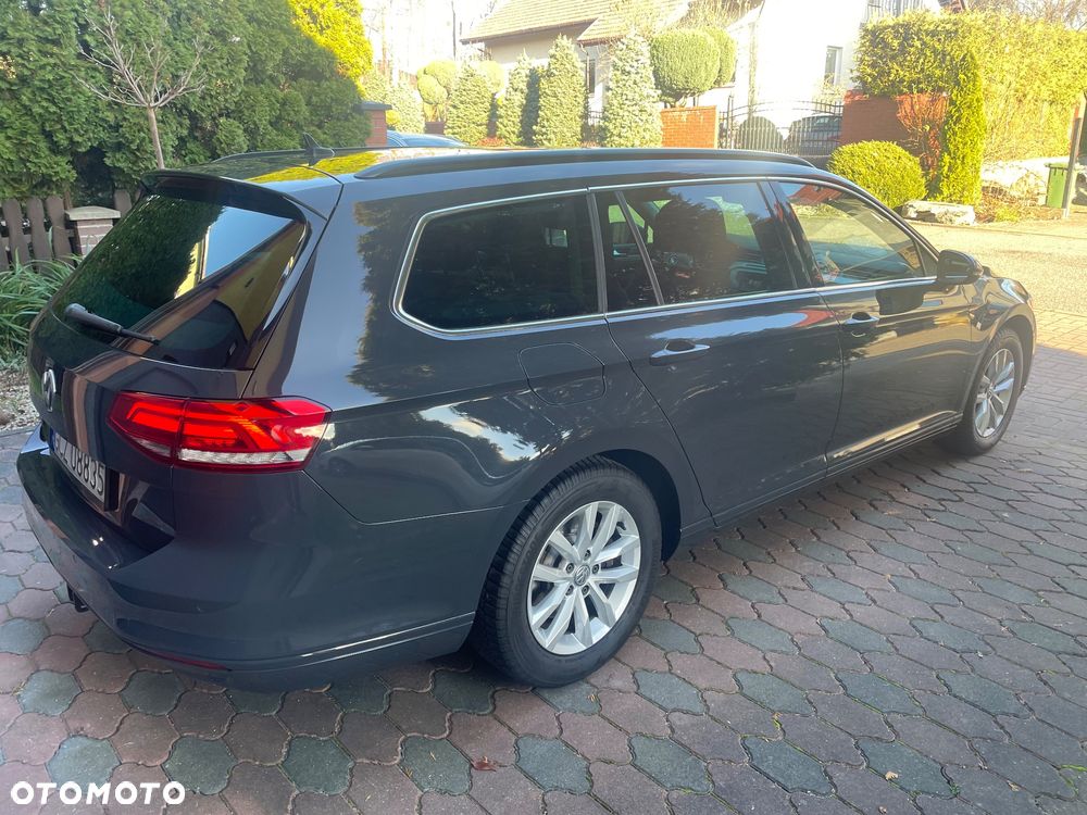 Volkswagen Passat 2.0 TDI (BlueMotion Technology) Comfortline - 11