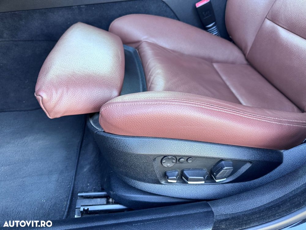 BMW Seria 5 525d xDrive - 10
