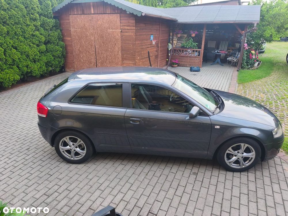 Audi A3 3-drzwiowe 1.6 Ambiente - 4