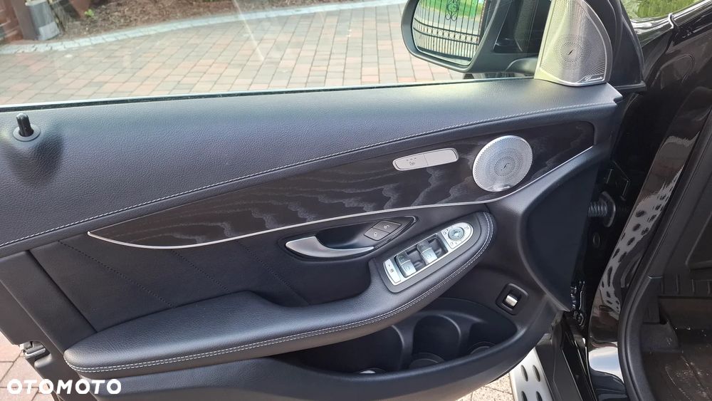 Mercedes-Benz GLC 250 4Matic 9G-TRONIC Exclusive - 12