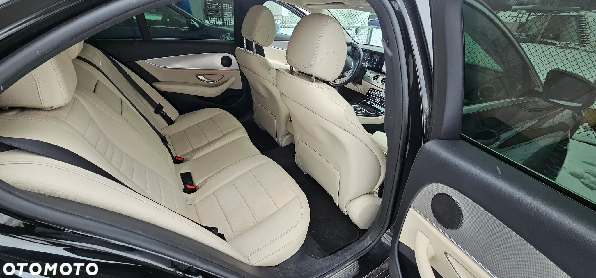 Mercedes-Benz Klasa E 220 d Business Edition 9G-TRONIC - 12