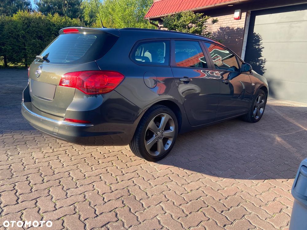 Opel Astra 1.4 Turbo Color Edition - 2