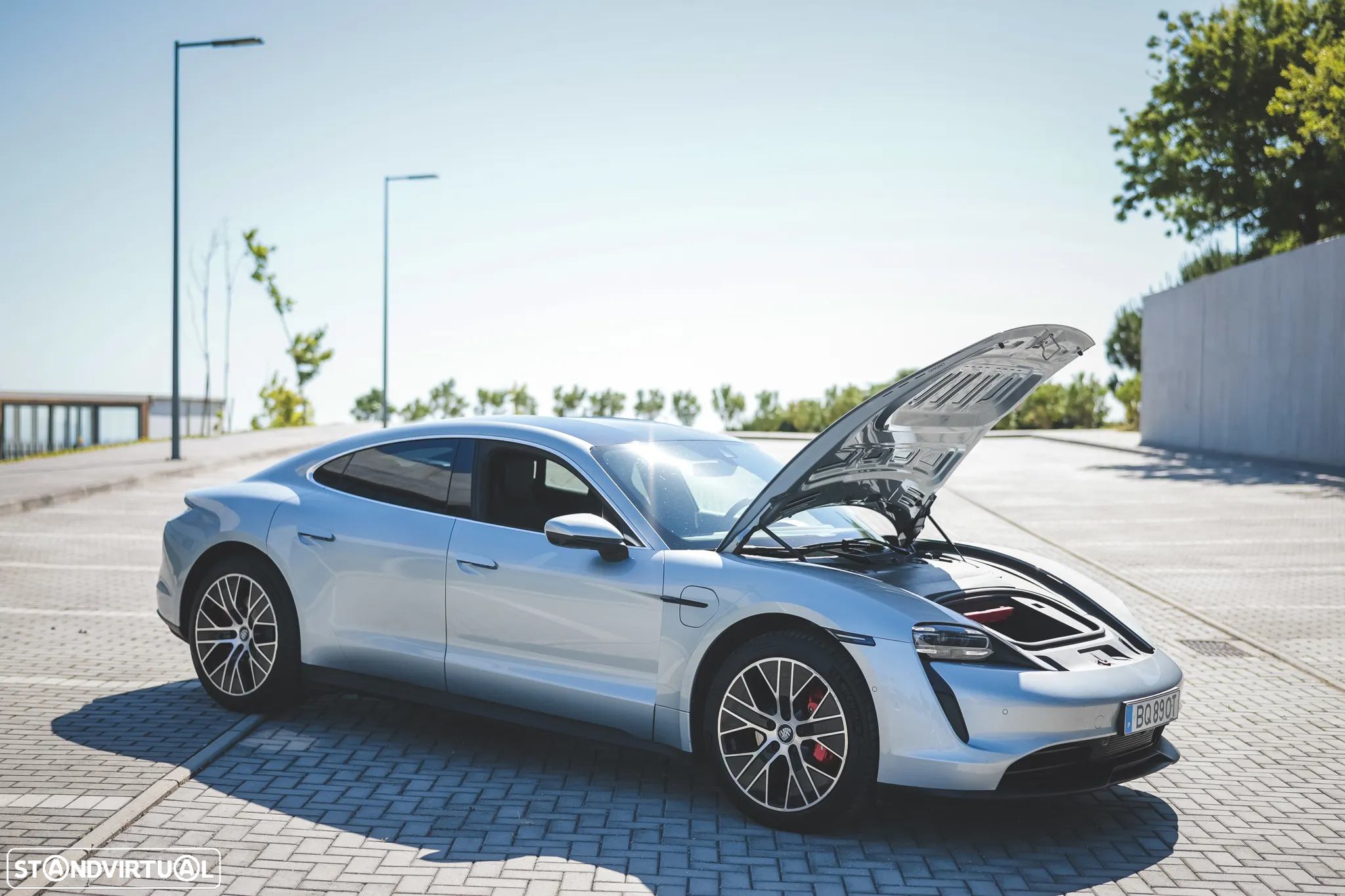 Porsche Taycan 4S - 13