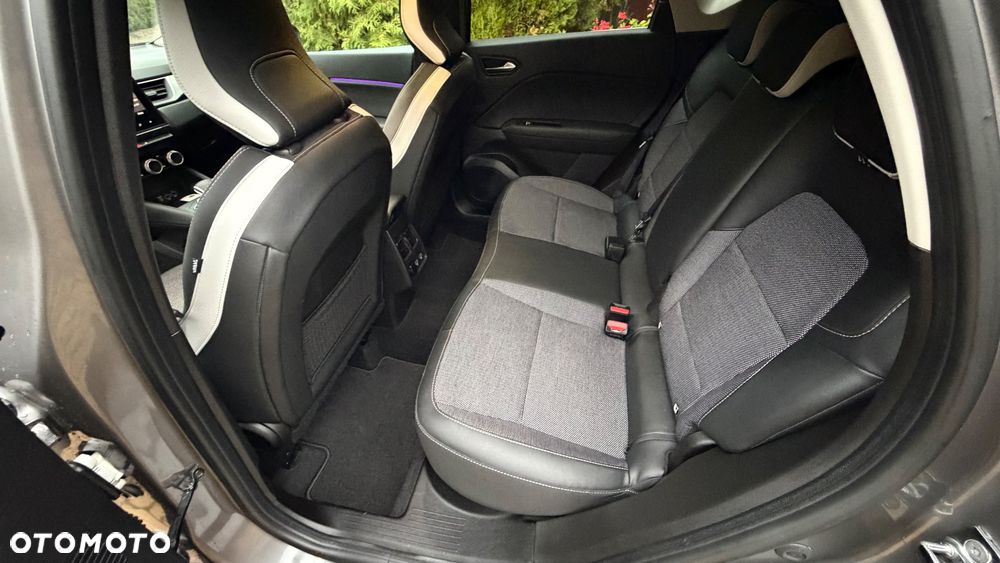 Renault Captur 1.6 E-TECH Plug-In Intens - 28