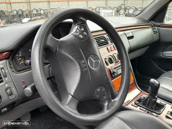 Para Peças Mercedes-Benz E-Class (W210) - 5