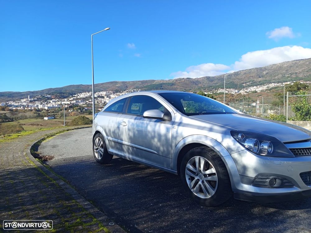Opel Astra GTC 1.7 CDTI - 1