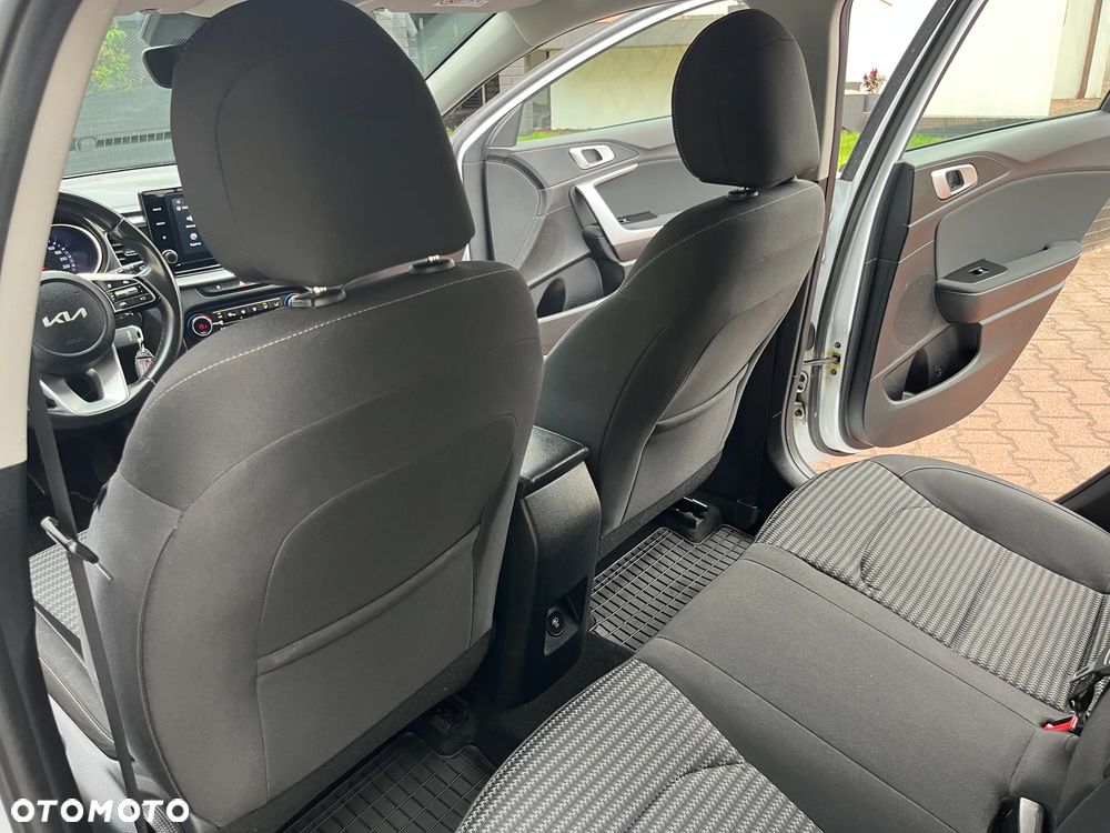 Kia Ceed 1.5 T-GDI M - 22