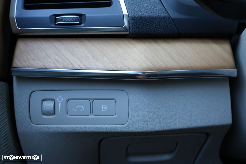 Volvo XC 90 2.0 T8 PHEV Inscription AWD - 42