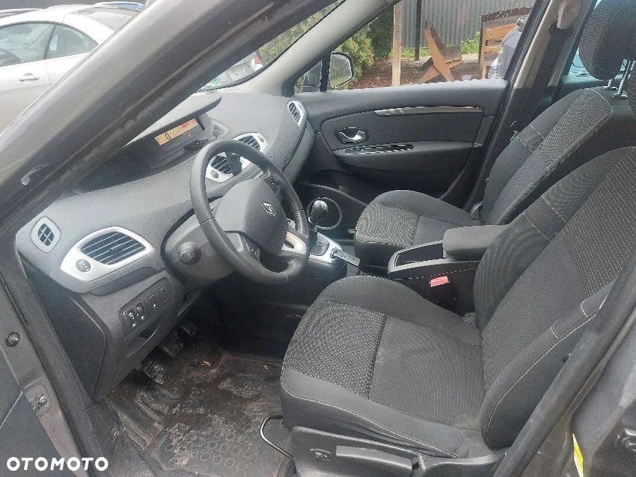 Renault Grand Scenic dCi 160 FAP Dynamique - 7