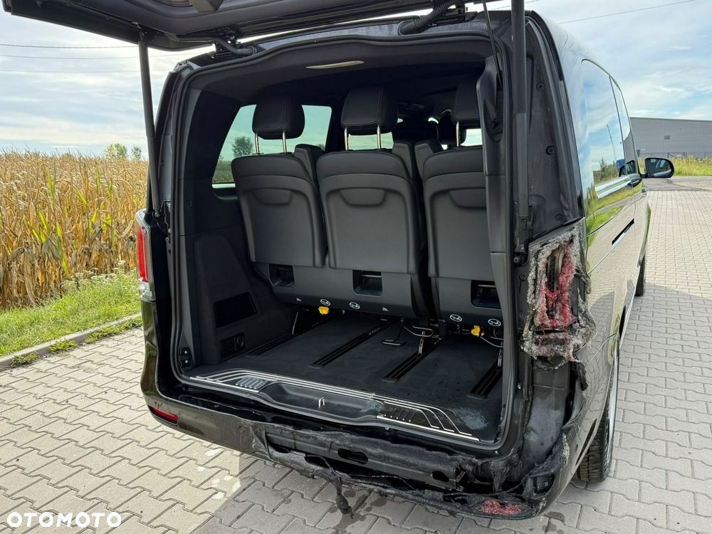 Mercedes-Benz Klasa V 300 d extralang 4Matic 9G-TRONIC Exclusive - 16