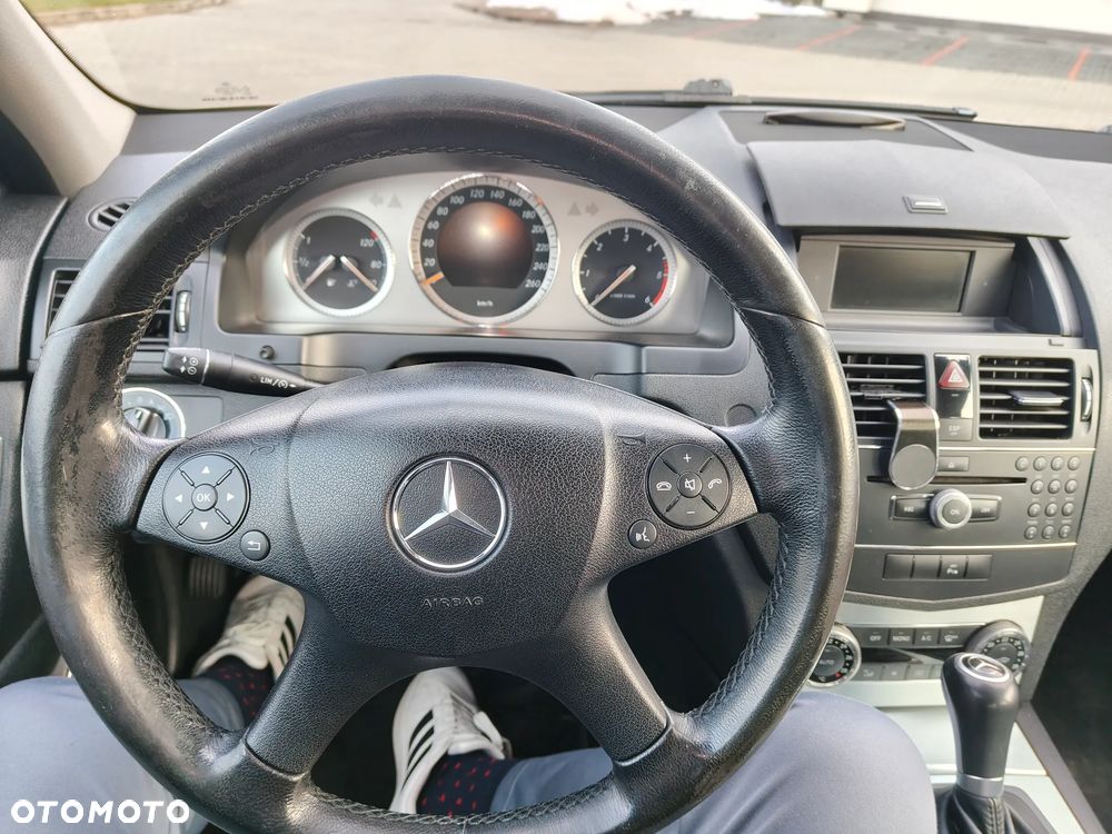 Mercedes-Benz Klasa C 220 CDI DPF Automatik Avantgarde - 7