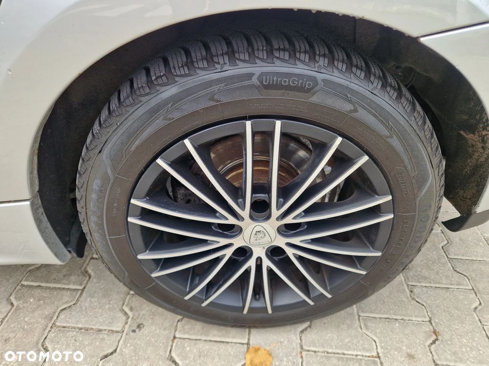BMW Seria 1 116i - 8