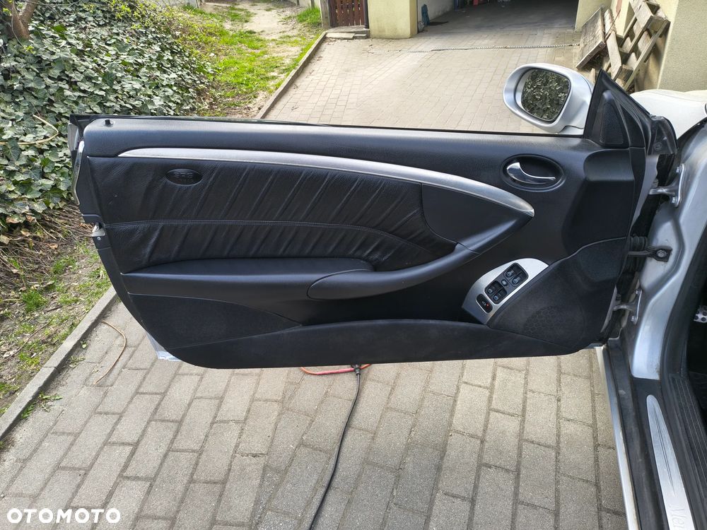 Mercedes-Benz CLK - 18