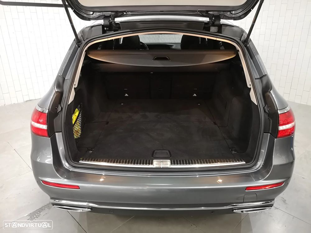 Mercedes-Benz E 220 CDi Avantgarde BE Auto. - 18