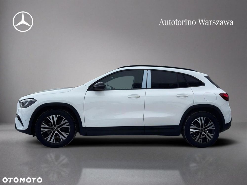 Mercedes-Benz GLA - 4