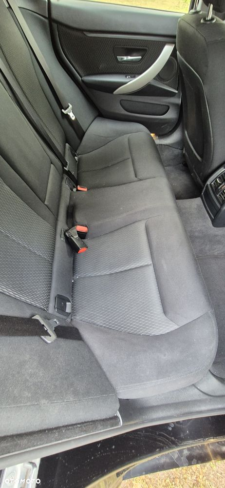 BMW Seria 4 418d - 24