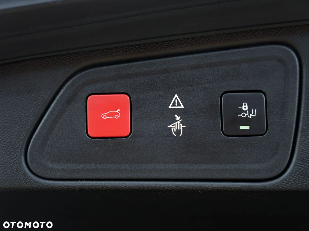 Peugeot 3008 1.5 BlueHDi GT S&S EAT8 - 14