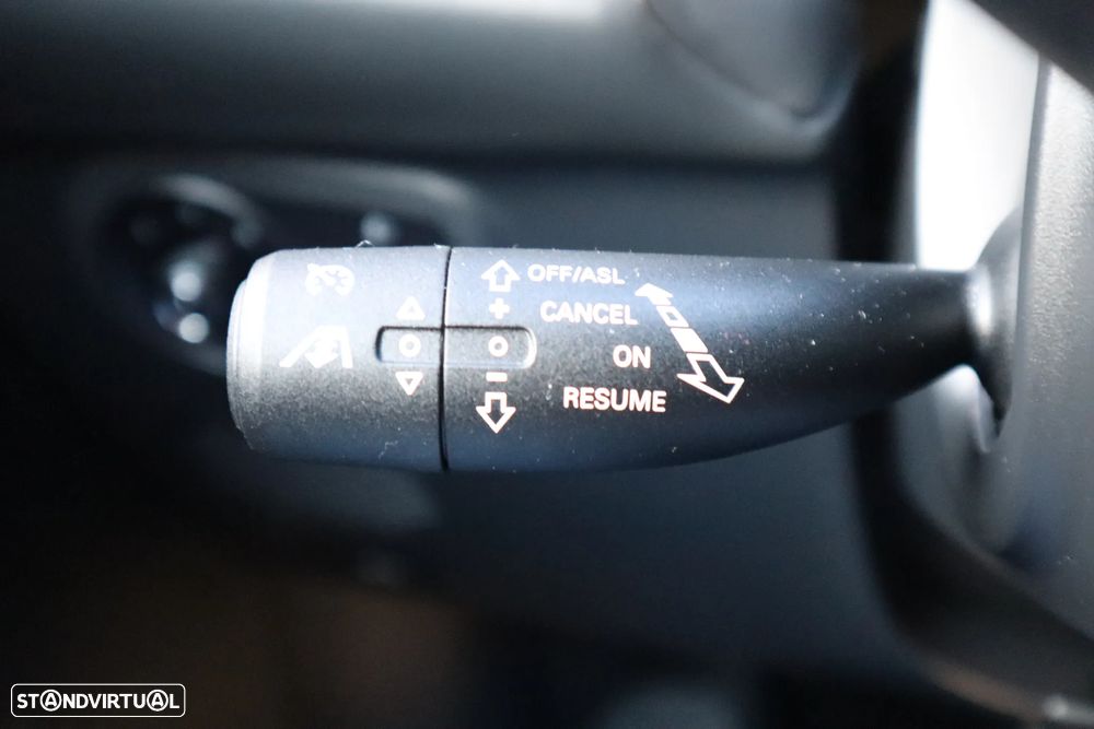 MG ZS EV 72.6 kWh Luxury - 33