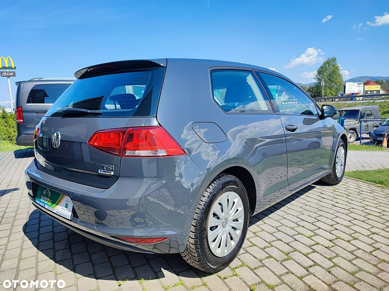 Volkswagen Golf - 26