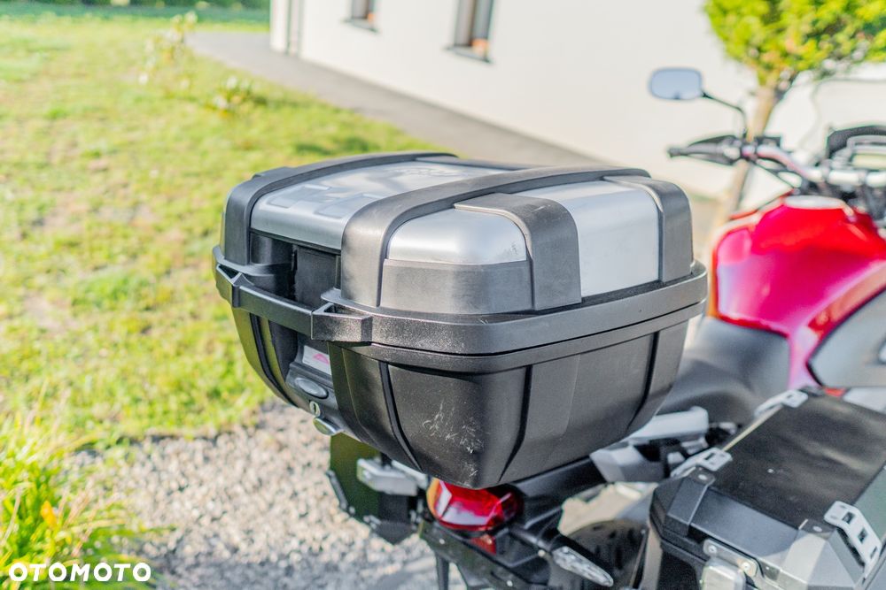 Honda VFR - 27