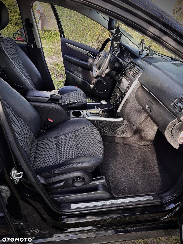 Mercedes-Benz Klasa B 180 CDI Autotronic - 9